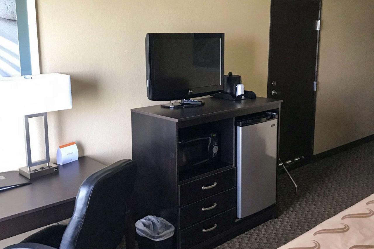 Quality Inn & Suites Mendota Near I-39 Екстериор снимка