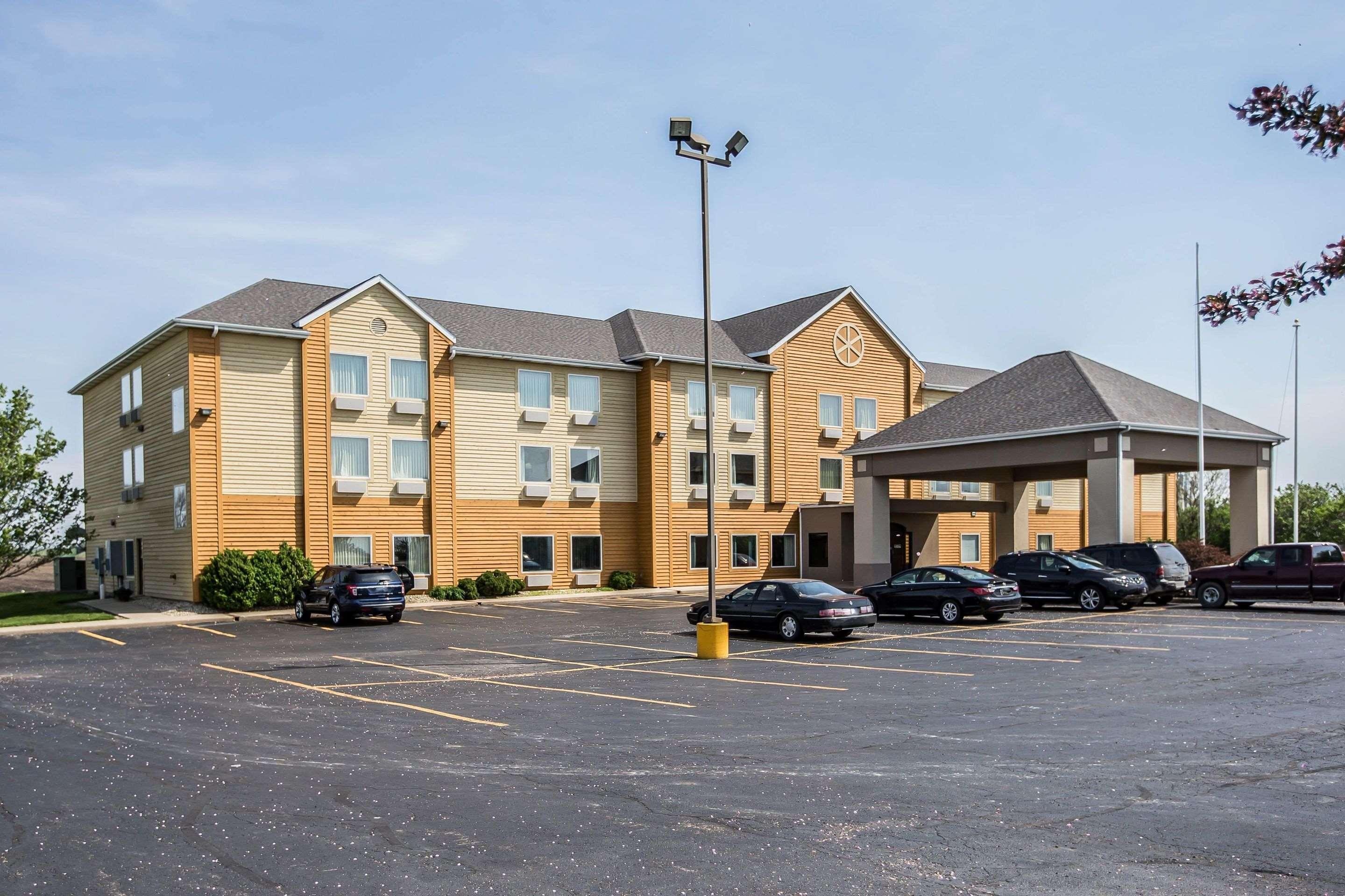 Quality Inn & Suites Mendota Near I-39 Екстериор снимка