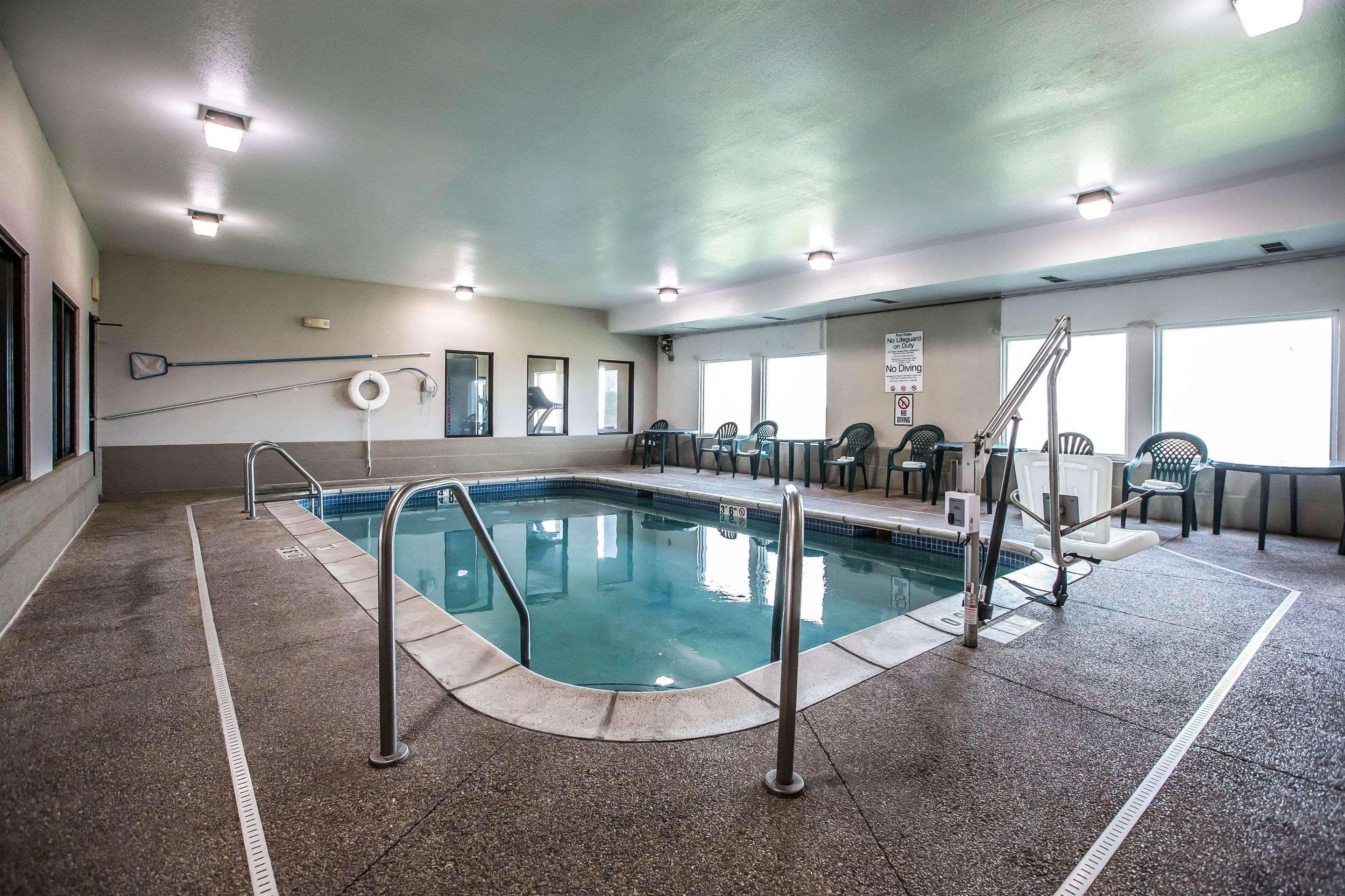 Quality Inn & Suites Mendota Near I-39 Екстериор снимка