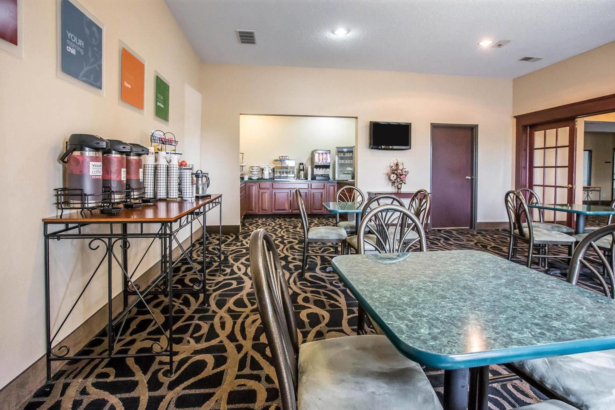 Quality Inn & Suites Mendota Near I-39 Екстериор снимка