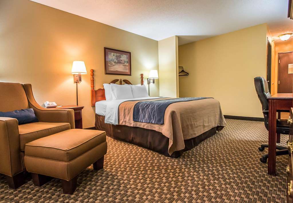 Quality Inn & Suites Mendota Near I-39 Стая снимка